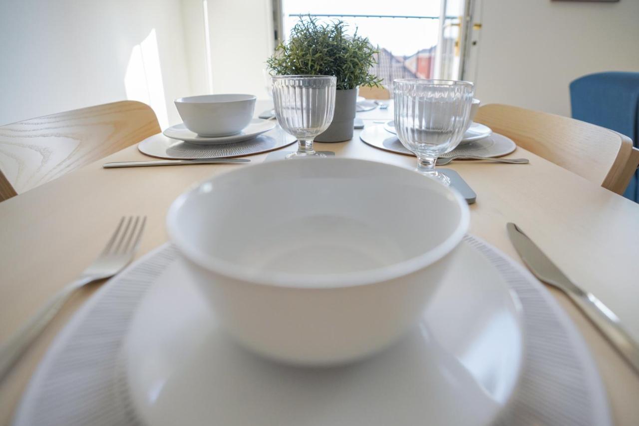 Stylish Apartment With Private Parking Кардифф Экстерьер фото